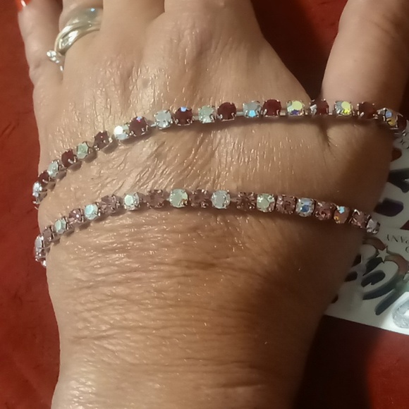 2 Single royale expandable bracelets. Full of color easy on & off. - Picture 4 of 7